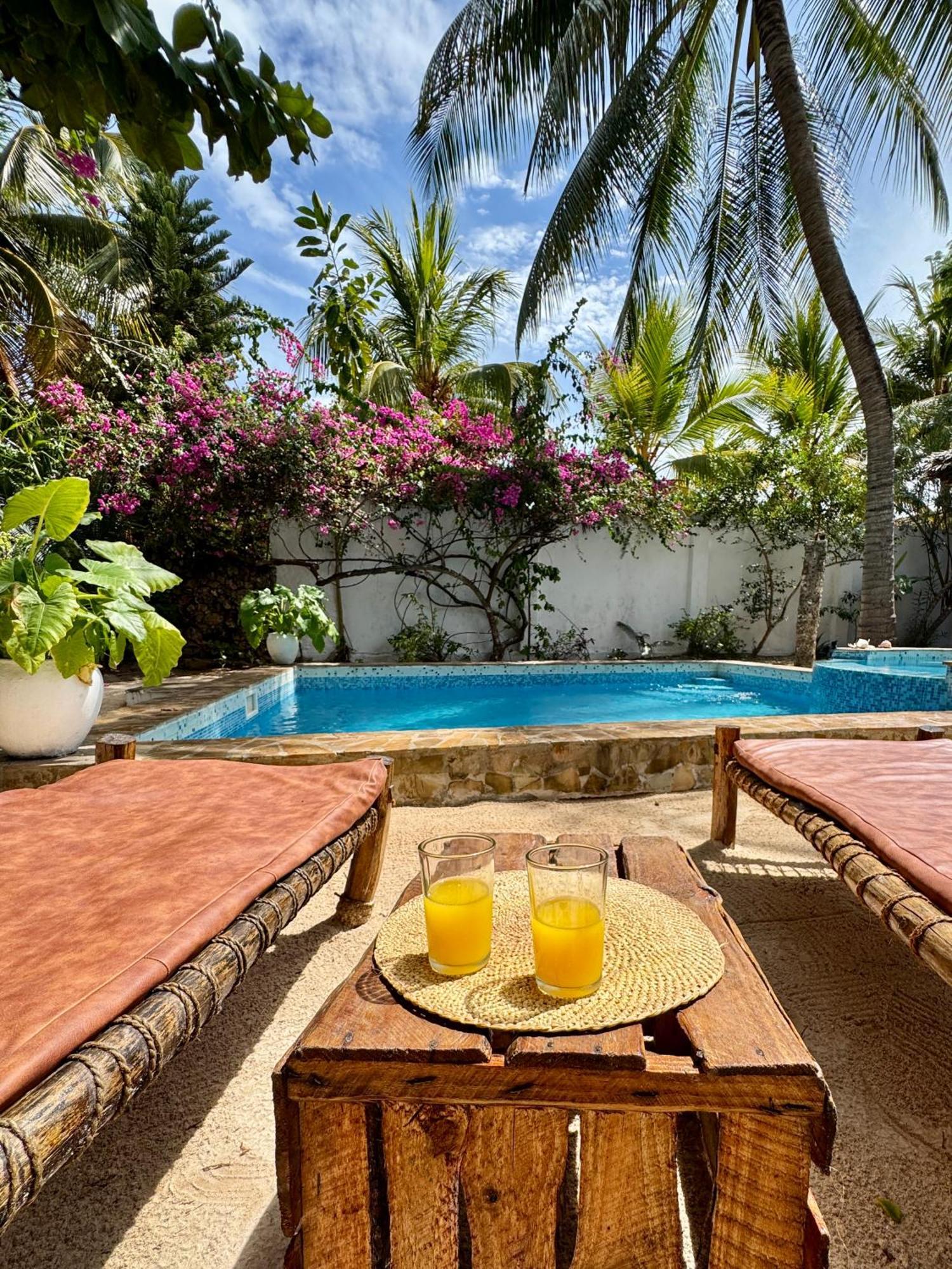 Villa Kipara - Private Beach & Pool Pwani Mchangani Exteriör bild